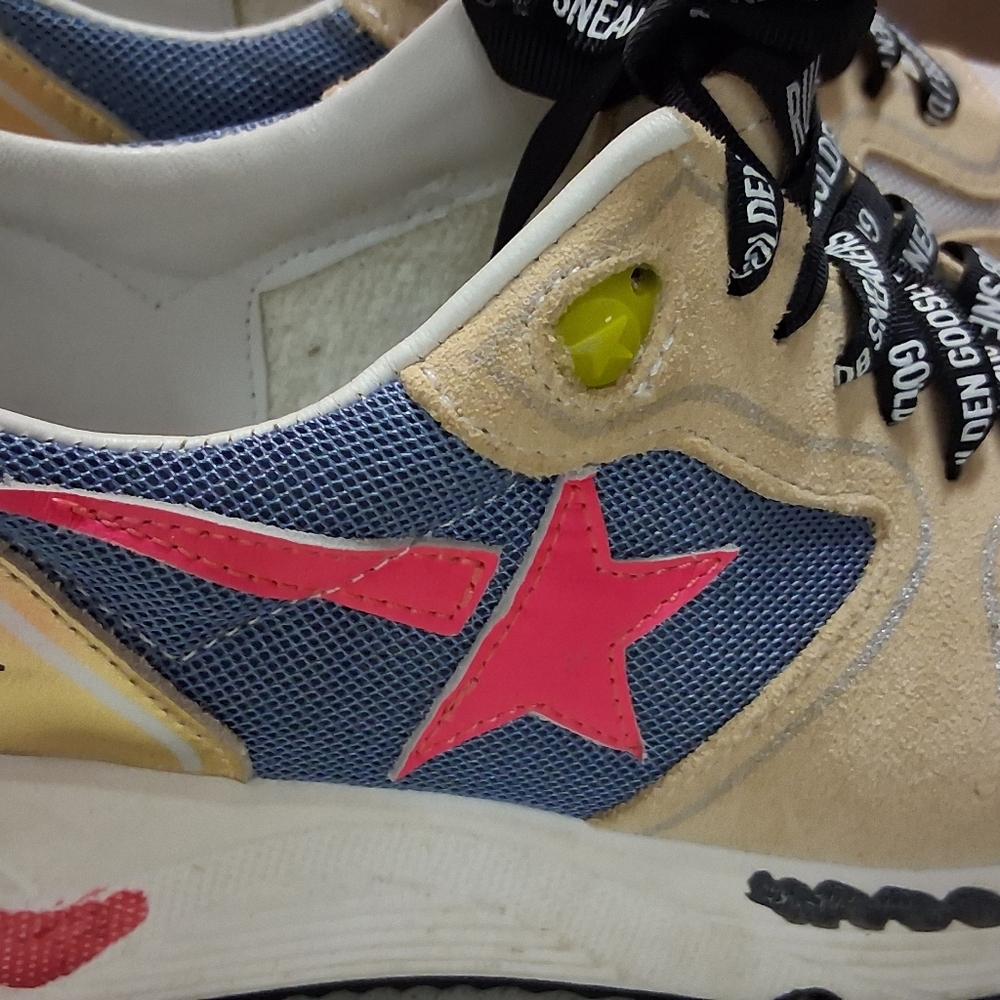 Golden Goose Beige Blue Pink Star Sneakers - Picture 14 of 16